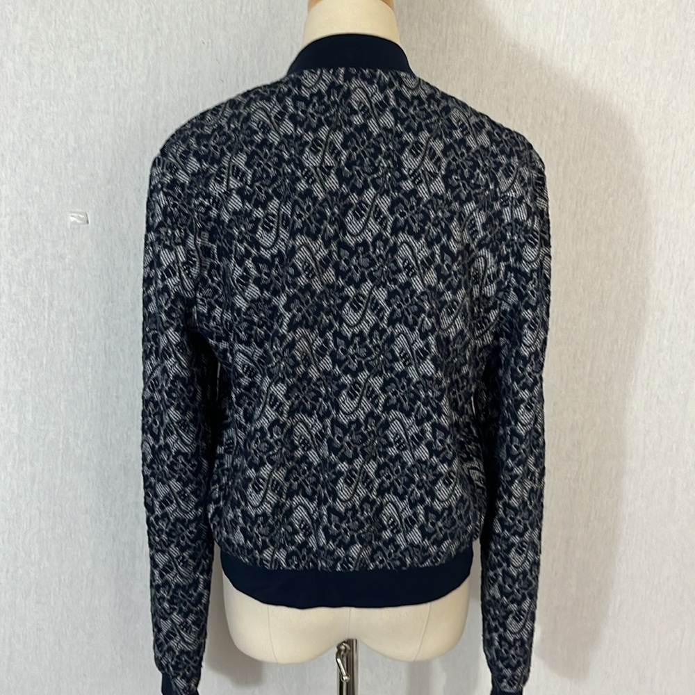 BCBG Max Azria Kenneth floral lace blue white floral crop bomber jacket - Picture 4 of 7